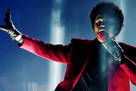 The Weeknd Blinding Lights Coachella Performance Breaks Records, Electrifies Audience with Stunning Visual Spectacle!