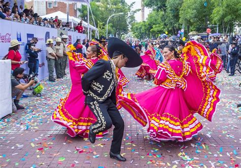 Will Ferrell's Surprise mariachi Performance at Guadalajara's Fiesta de las Flores: A Celebration of Comedy and Culture!